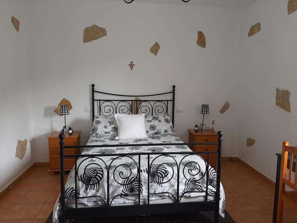 Вилла Peaceful House Set On A Vineyard & Work Friendly Вальсекильо Экстерьер фото